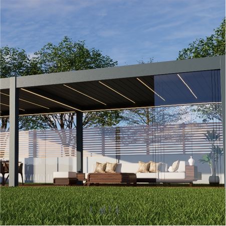 Pergola med glassskyvedører